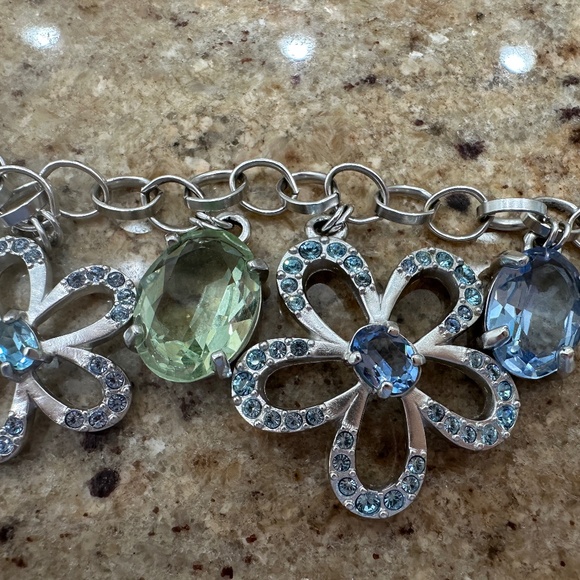 SWAROVSKI COCKTAIL BRACELET & EARRINGS - Picture 6 of 10